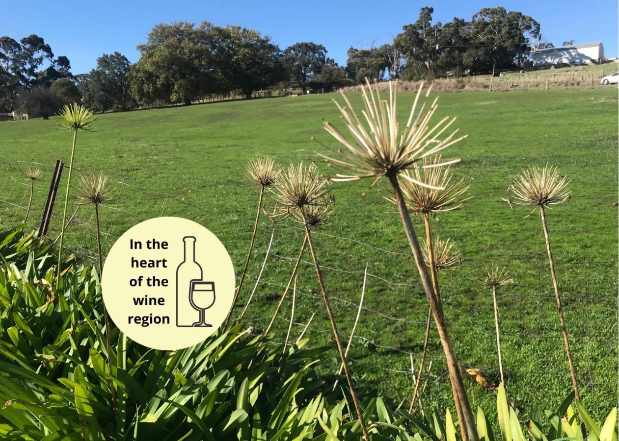 ホテル Adelaide Hills Escape Woodside エクステリア 写真